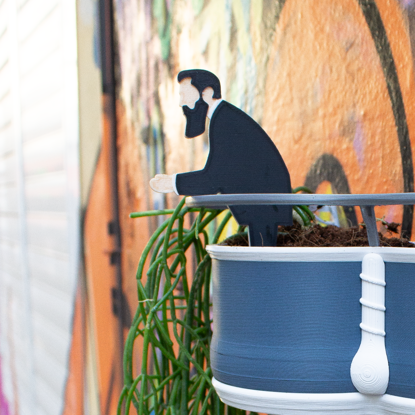 דמות מרפסת - הרצל