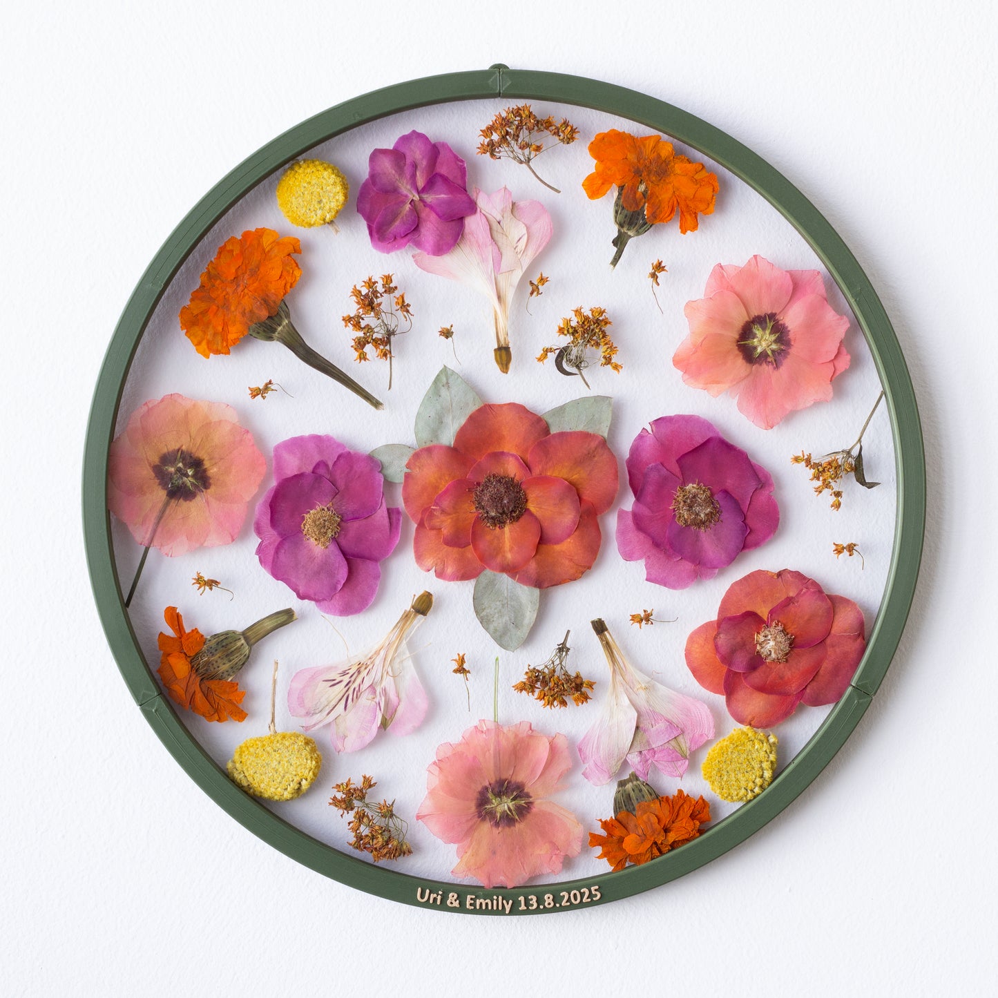 שימור זר כלה בעיצוב אישי - מסגרת עגולה (ללא זכוכיות)